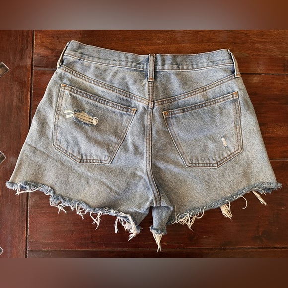 Universal Thread 90s Baggy Distressed Denim Shorts Women’s Size 4 - Picture 2 of 8